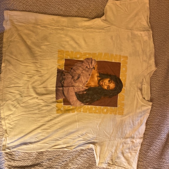 Selling 3 shirts all XL and a pair of blue Jean shorts 38s - Picture 2 of 5